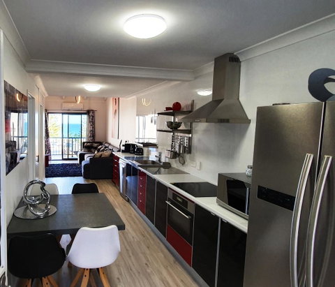 West Beach Lagoon 211 â€“ Great Views - Accommodation Main Beach 2