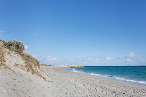 Beachside Living - South Fremantle - Accommodation Main Beach 21