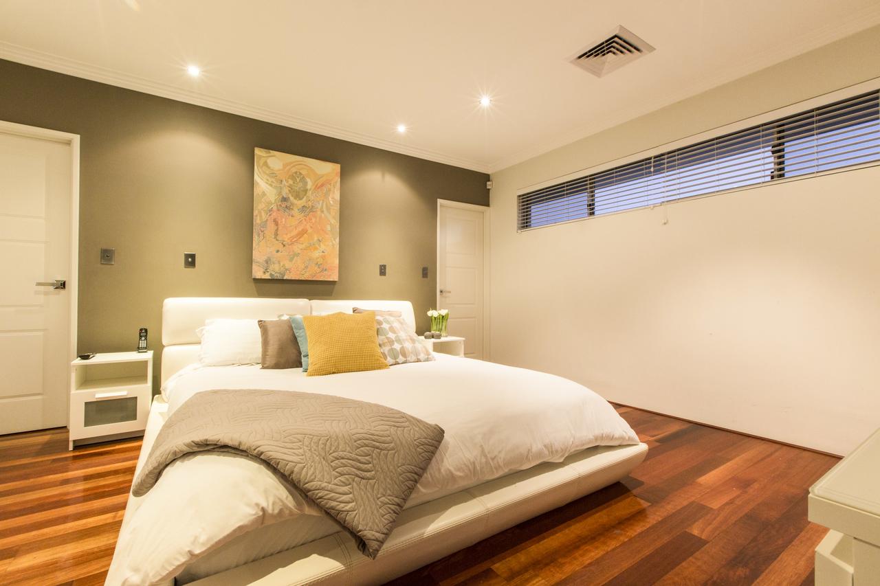 Ardross WA Accommodation Main Beach
