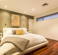 Ambar Villa Between City and Freo - Accommodation Main Beach