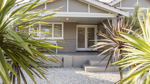 Leisurely Manor - Spacious Three Bedroom Home In Fremantle - Accommodation Main Beach 0
