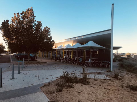 Beach House At SeaScapes.. - Accommodation Main Beach 39