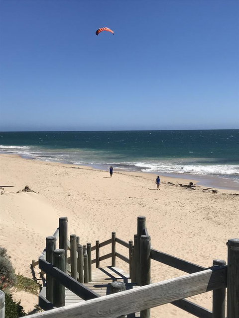 Beach House At SeaScapes.. - Accommodation Main Beach 28