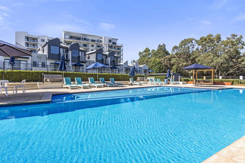 508 Stupendous Sunsets & Views Pool Gym Parking - Accommodation Main Beach 30