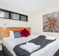 508 Stupendous sunsets  views pool gym parking - Accommodation Main Beach