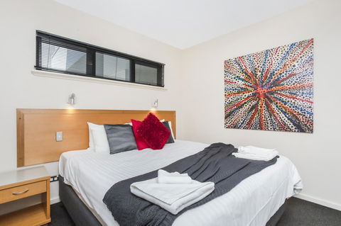 508 Stupendous Sunsets & Views Pool Gym Parking - Accommodation Main Beach 0