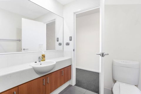508 Stupendous Sunsets & Views Pool Gym Parking - Accommodation Main Beach 42