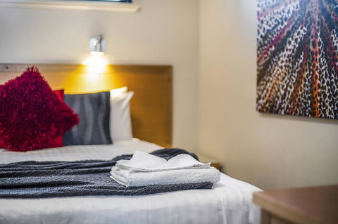 508 Stupendous Sunsets & Views Pool Gym Parking - Accommodation Main Beach 1