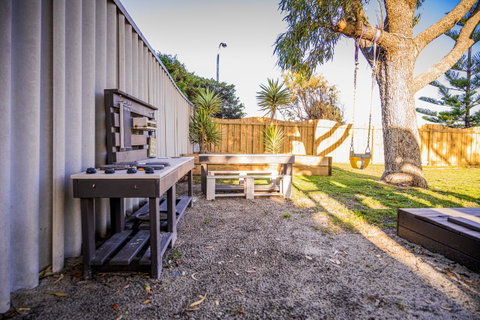 The Bothy Lancelin Family Retreat - Accommodation Main Beach 10