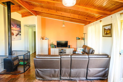 The Bothy Lancelin Family Retreat - Accommodation Main Beach 4