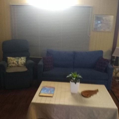 Don\'t Worry Be Happy - Accommodation Main Beach 7