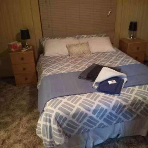 Don\'t Worry Be Happy - Accommodation Main Beach 12