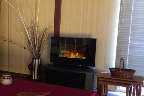 Don\'t Worry Be Happy - Accommodation Main Beach 6