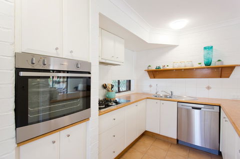 Monument Hill Townhouse - Fremantle - Accommodation Main Beach 18