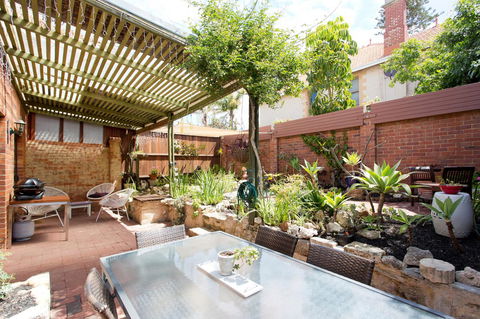 Monument Hill Townhouse - Fremantle - Accommodation Main Beach 22