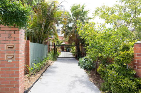 Monument Hill Townhouse - Fremantle - Accommodation Main Beach 26