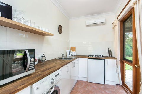 Coranda Lodge - Accommodation Main Beach 23