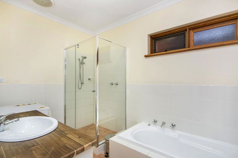Coranda Lodge - Accommodation Main Beach 13