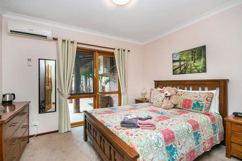 Coranda Lodge - Accommodation Main Beach 20