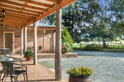 Coranda Lodge - Accommodation Main Beach 24