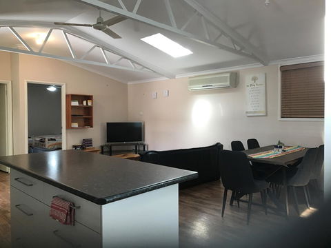 Sabai Accommodation - Accommodation Main Beach 21