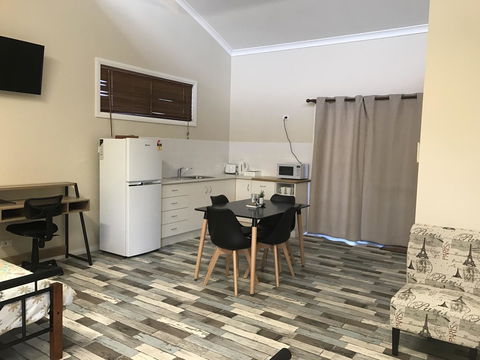Sabai Accommodation - Accommodation Main Beach 12