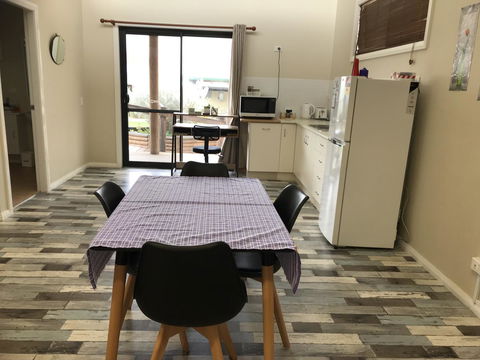 Sabai Accommodation - Accommodation Main Beach 1