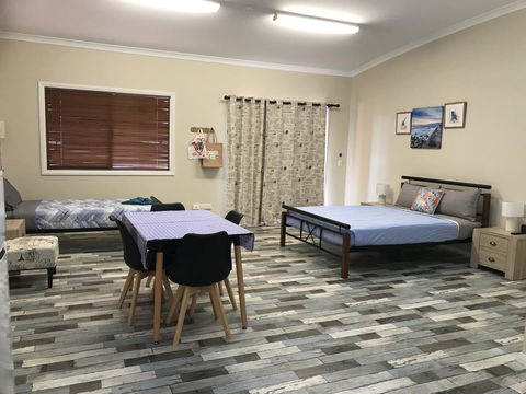 Sabai Accommodation - Accommodation Main Beach 3