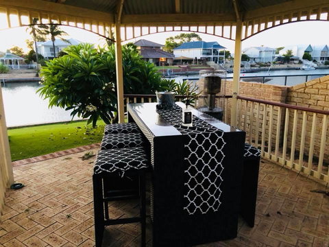 LA ANCHOR ON THE CANALS (MANDURAH) - Accommodation Main Beach 9