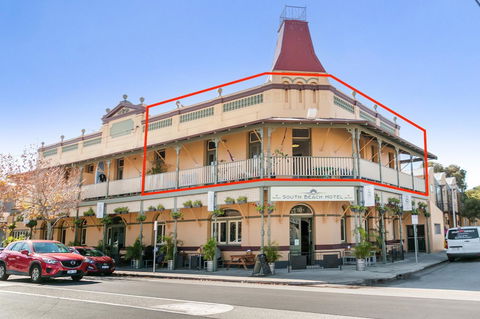 SoBe Fremantle - Accommodation Main Beach 1