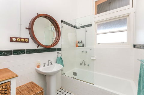 SoBe Fremantle - Accommodation Main Beach 12