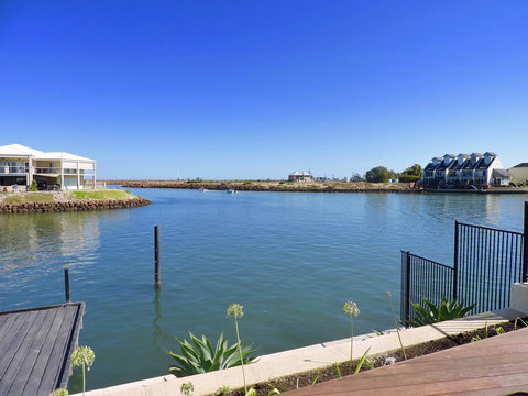 Oceans Edge - Busselton - Accommodation Main Beach 15