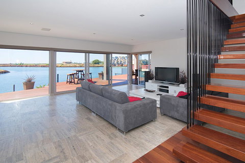 Oceans Edge - Busselton - Accommodation Main Beach 8