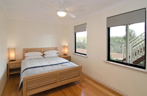 Tranquility - Accommodation Main Beach 2