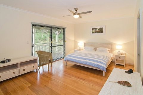 Tranquility - Accommodation Main Beach 11