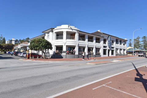 Cottesloe Apartment Close To Beach - Accommodation Main Beach 23