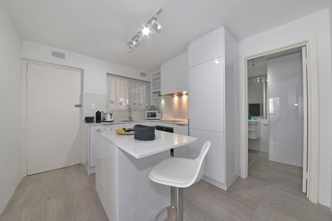 Cottesloe Apartment Close To Beach - Accommodation Main Beach 11