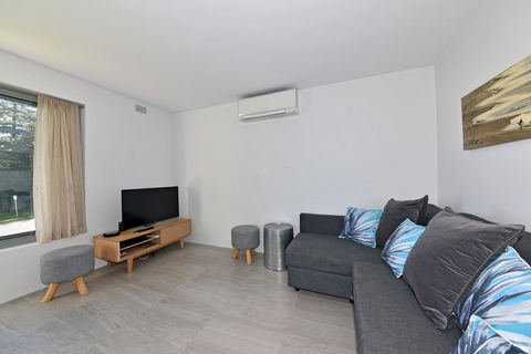 Cottesloe Apartment Close To Beach - Accommodation Main Beach 7