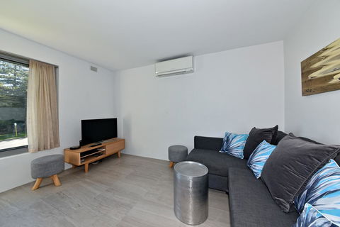 Cottesloe Apartment Close To Beach - Accommodation Main Beach 10