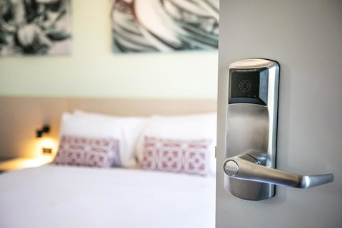 Nightcap At Wanneroo Tavern - Accommodation Main Beach 24