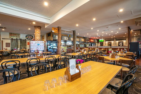 Nightcap At Wanneroo Tavern - Accommodation Main Beach 31