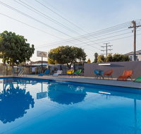 Batavia Apartments - Accommodation Main Beach