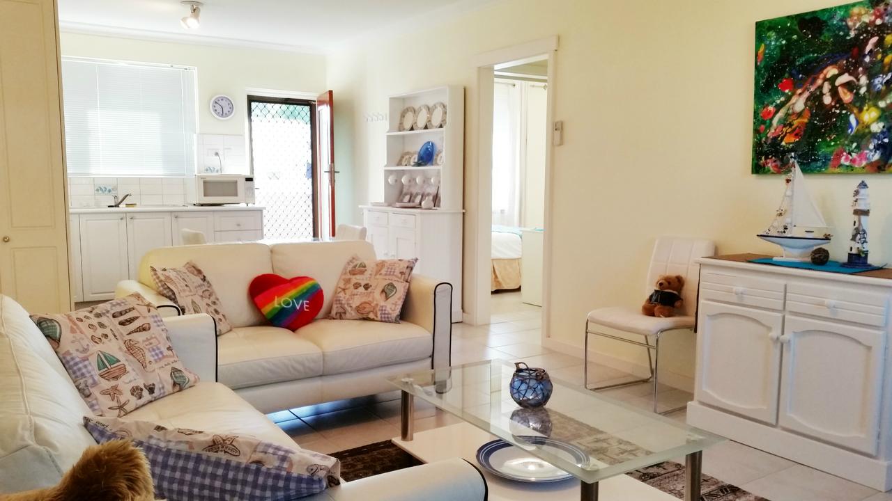  Accommodation Main Beach