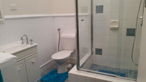 Island View Villas - Accommodation Main Beach 6