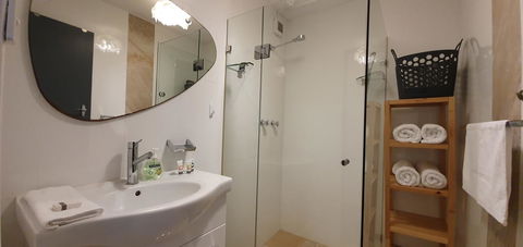 Lawley Luxury Views - Perth City, Swan River - Accommodation Main Beach 23