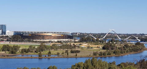 Lawley Luxury Views - Perth City, Swan River - Accommodation Main Beach 35