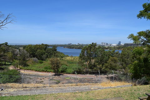 Lawley Luxury Views - Perth City, Swan River - Accommodation Main Beach 32