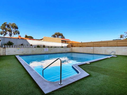 Lawley Luxury Views - Perth City, Swan River - Accommodation Main Beach 25