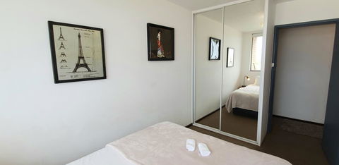 Lawley Luxury Views - Perth City, Swan River - Accommodation Main Beach 11