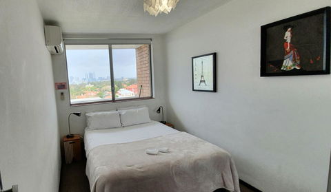 Lawley Luxury Views - Perth City, Swan River - Accommodation Main Beach 10